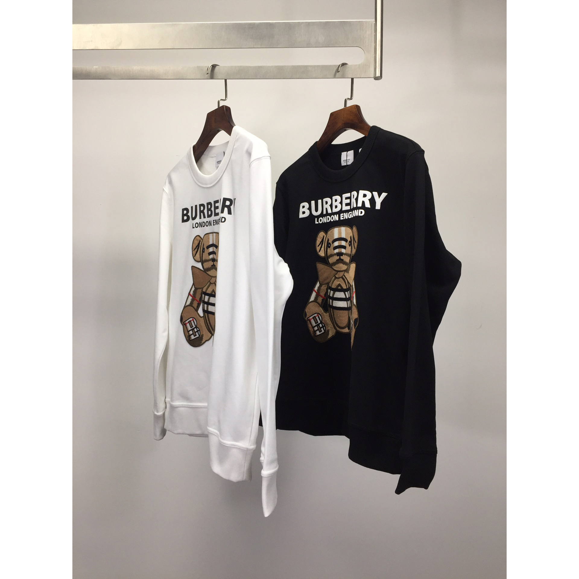 Burberry shop bear sweater