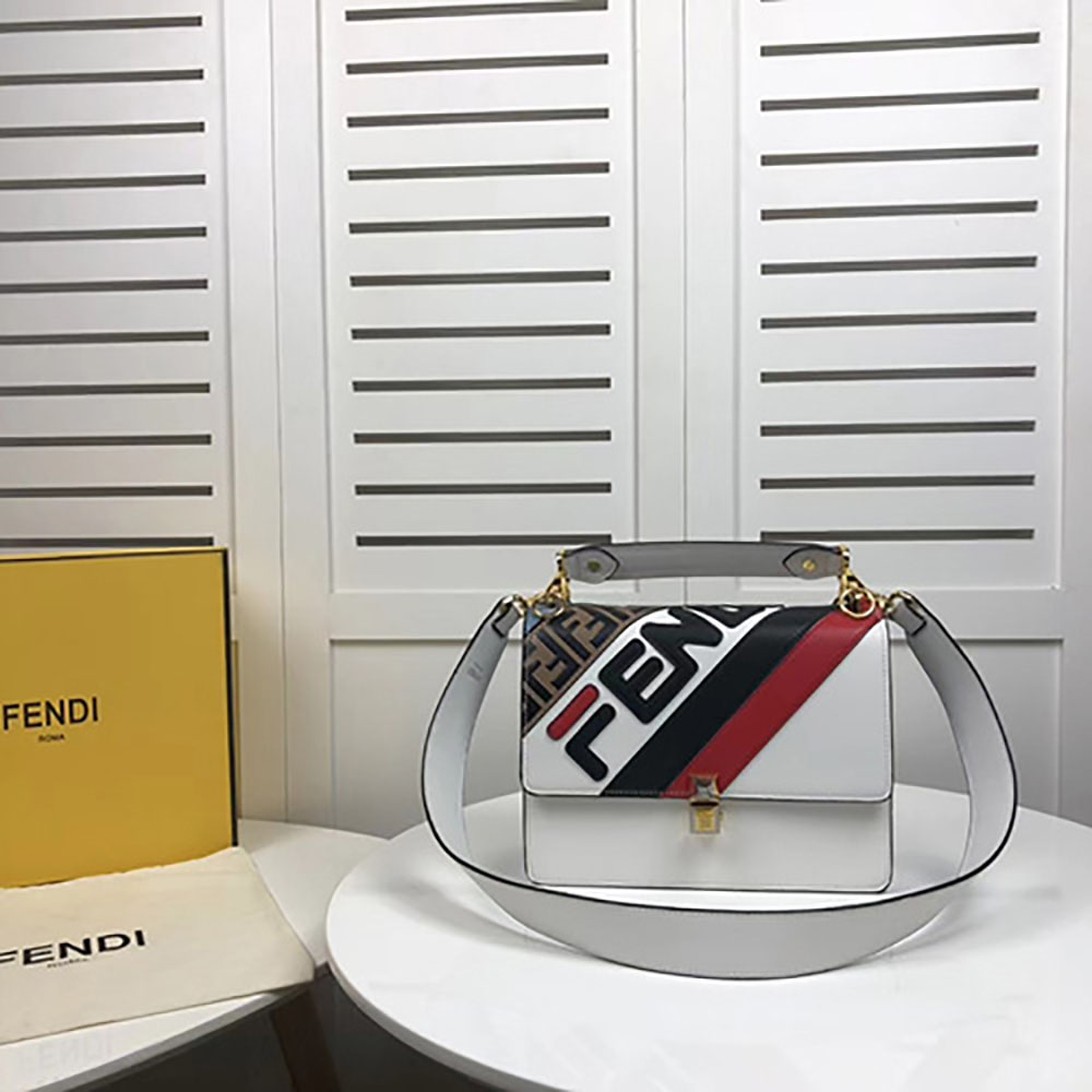 Fendi mania kan top i shoulder bag